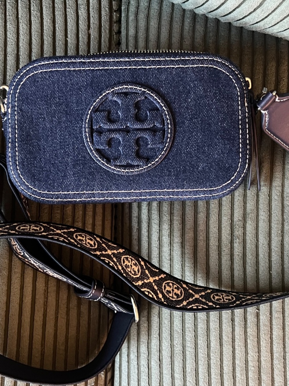 Tory Burch Mini Miller Crossbody Bag - Picture 3 of 6